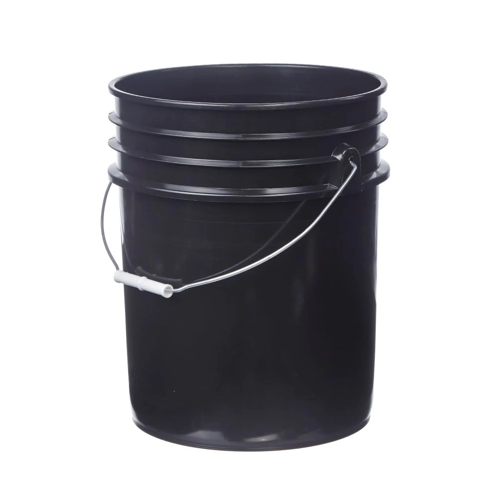 White 3.5 Gallon Bucket with Wire Handle and Choice of White or